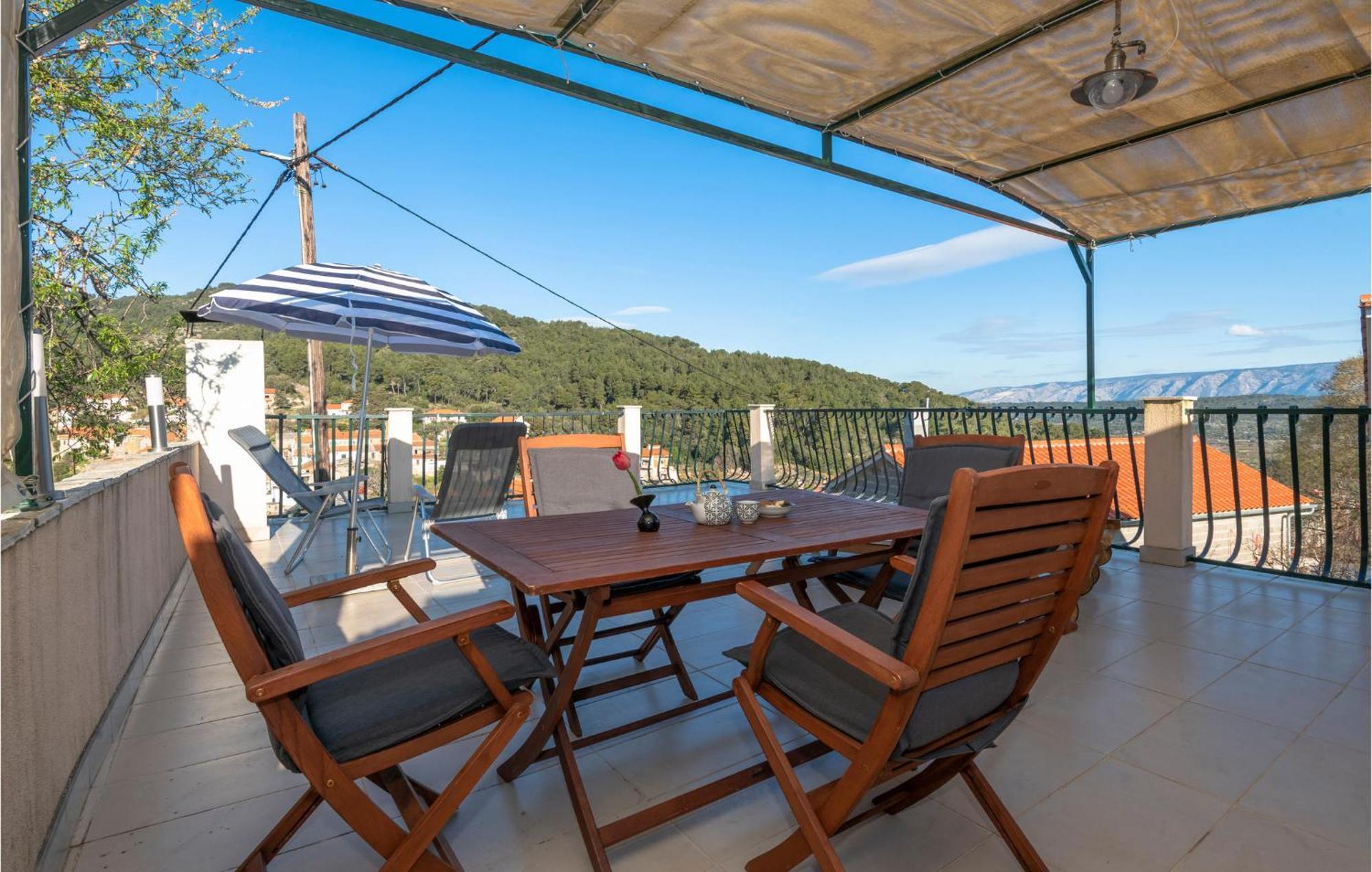 Gorgeous In Stari Grad With Wifi Dom wakacyjny Stari Grad (Hvar)